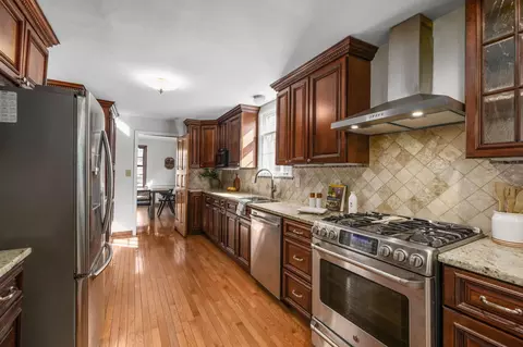2731 E Broad St, Columbus, OH 43209 photo 20