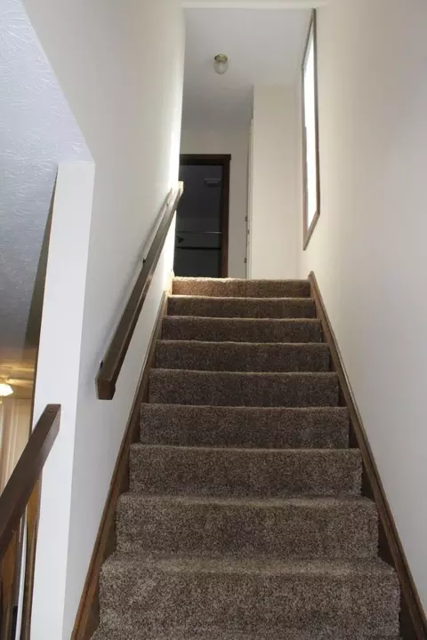 Entry Way - 390-404 Edinburgh Rd, Dublin, OH 43017 photo 1 of 3