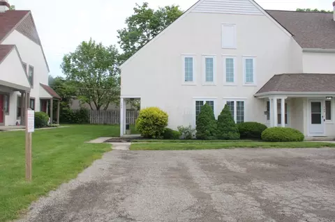 Exterior - 390-404 Edinburgh Rd, Dublin, OH 43017 photo 7 of 13