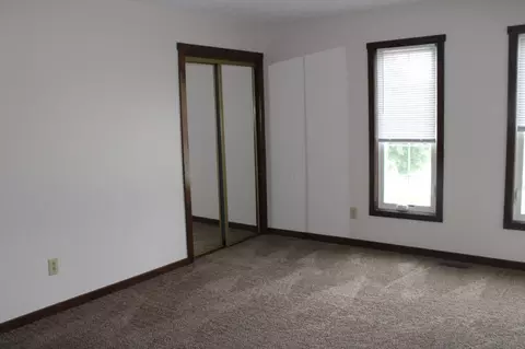 Bedroom - 390-404 Edinburgh Rd, Dublin, OH 43017 photo 5 of 9