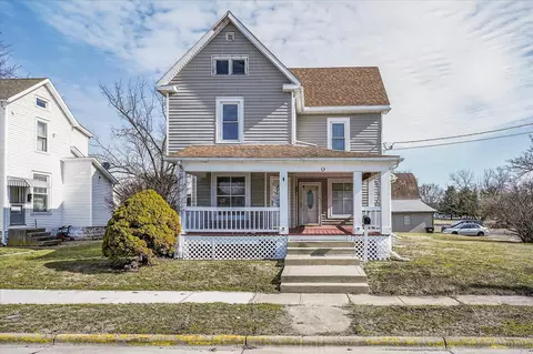 4 Maple St, Jeffersonville, OH 43128
