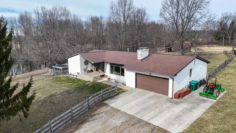 7020 Sportsman Club Rd NW, Johnstown, OH 43031