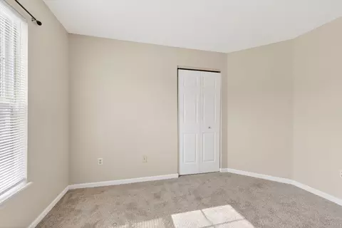 Bedroom - 5488 Cypress Chase, Columbus, OH 43228 photo 2 of 9