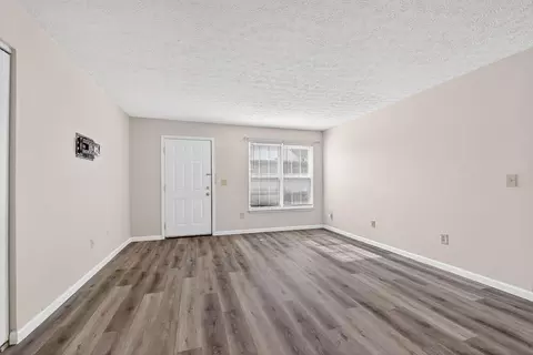 Living - 5488 Cypress Chase, Columbus, OH 43228 photo 7 of 7