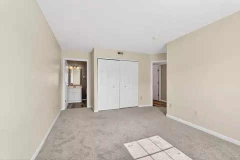 Bedroom - 5488 Cypress Chase, Columbus, OH 43228 photo 9 of 9
