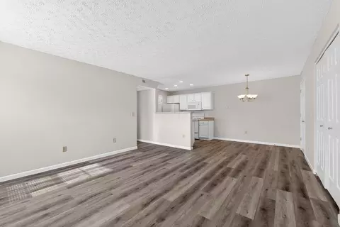 Living - 5488 Cypress Chase, Columbus, OH 43228 photo 2 of 7