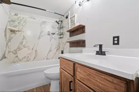 Bath - 1030 3rd St, Logan, OH 43138 photo 1 of 2