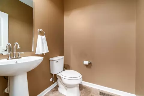 183 Schellinger St, Delaware, OH 43015 photo 13