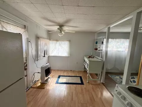 Living - 32 2nd St, Lancaster, OH 43130 photo 1 of 2