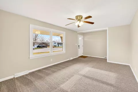 200 Meadow Dr, Circleville, OH 43113 photo 9