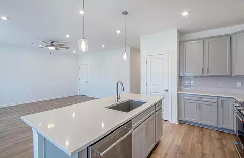 Kitchen - 538 Penwell Dr, Delaware, OH 43015 photo 3 of 5