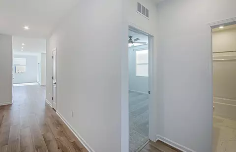 Entry Way - 538 Penwell Dr, Delaware, OH 43015 photo 2 of 3