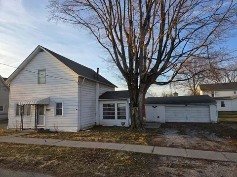 107 E North St, Hebron, OH 43025