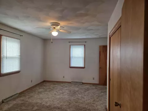Bedroom - 107 E North St, Hebron, OH 43025 photo 2 of 4