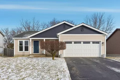8652 Westpoint Dr, Galloway, OH 43119