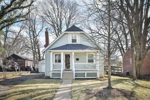 435 E Beaumont Rd, Columbus, OH 43214