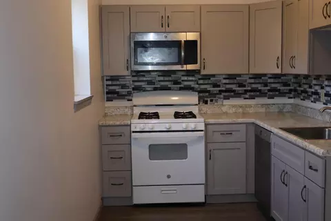 Kitchen - 1914 Bronx Corner Rd, Ray, OH 45672 photo 2 of 2