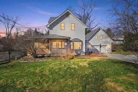 106 Meadow Ln, Gambier, OH 43022