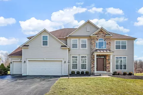 3249 Winding Woods Dr, Powell, OH 43065