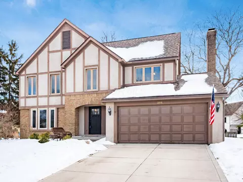 295 Beckley Ln, Dublin, OH 43017