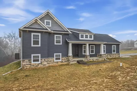 3642 Bauman Hill Rd SE, Lancaster, OH 43130