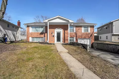 1452 Ironwood Dr, Columbus, OH 43229