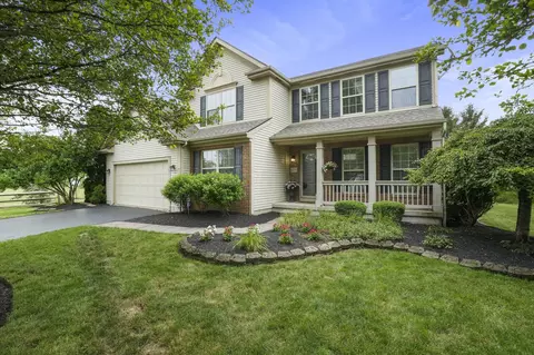 6351 Beaumont Sq, Lewis Center, OH 43035