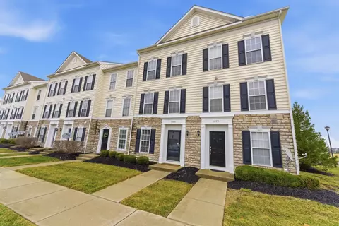 5280 Royal Arch Cascade Dr #26, Dublin, OH 43016