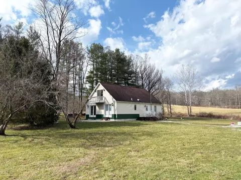5910 Vore Ridge Rd, Athens, OH 45701