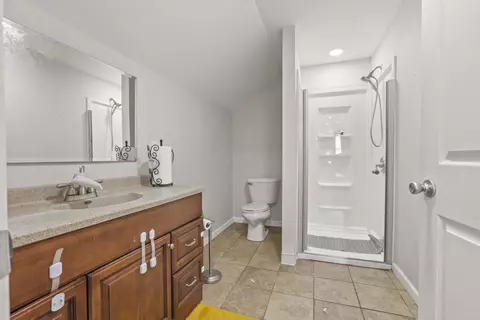 Bath - 56 N High St, Jackson, OH 45640 photo 4 of 4