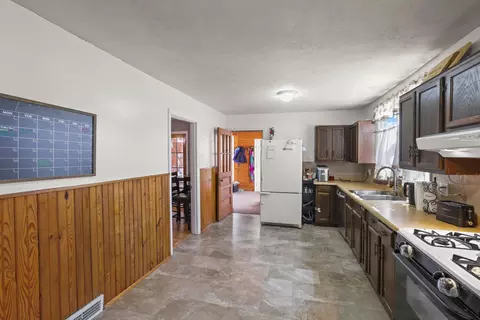 Entry Way - 56 N High St, Jackson, OH 45640 photo 1 of 7