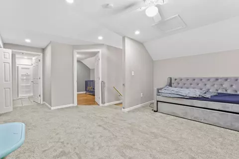 Entry Way - 56 N High St, Jackson, OH 45640 photo 5 of 7