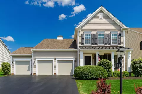 Exterior - 8366 Marwithe Pl, New Albany, OH 43054 photo 2 of 11
