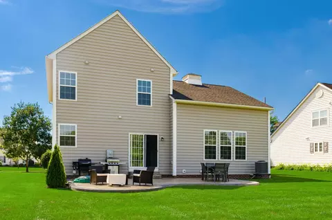 Exterior - 8366 Marwithe Pl, New Albany, OH 43054 photo 7 of 11
