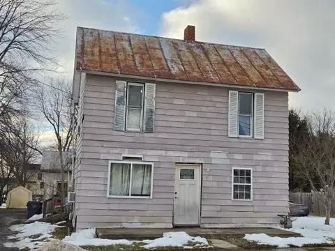 211 N Main St, Pleasantville, OH 43148