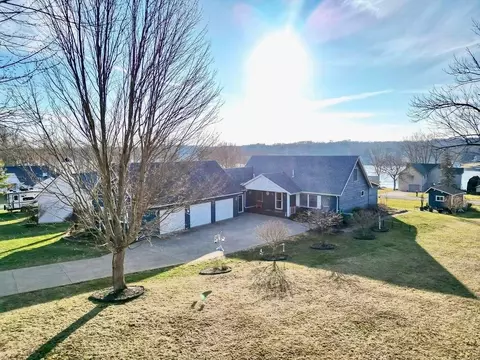 3807 Apple Valley Dr, Howard, OH 43028