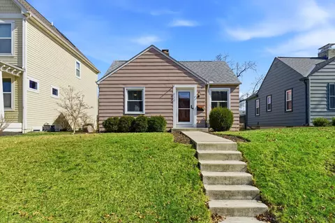 834 Gladden Rd, Columbus, OH 43212