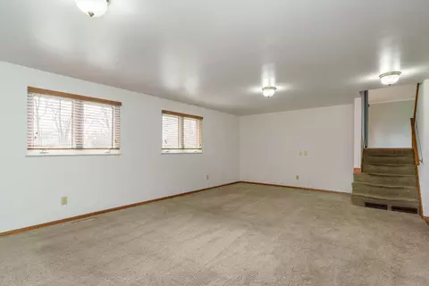 Living - 4740 Bright Rd, Dublin, OH 43016 photo 5 of 7