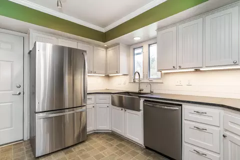 Kitchen - 4740 Bright Rd, Dublin, OH 43016 photo 2 of 6