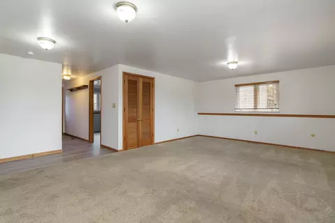 Living - 4740 Bright Rd, Dublin, OH 43016 photo 6 of 7