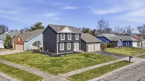 7700 Stow Acres Pl, Pickerington, OH 43147