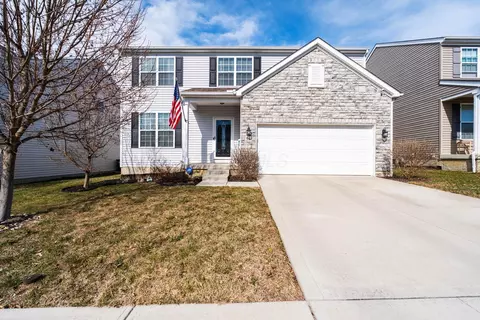 94 Sandburg Dr, Lithopolis, OH 43136