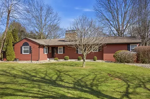 3210 Hilltop Rd, Zanesville, OH 43701