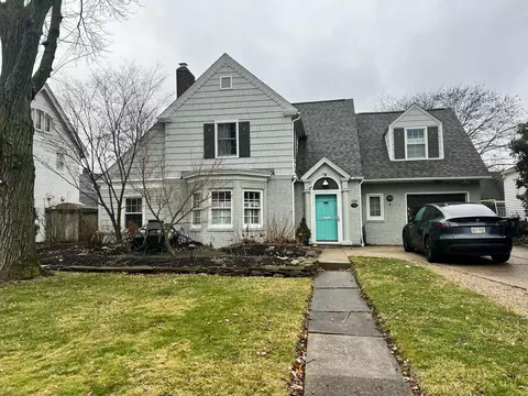 1977 Bedford Rd, Columbus, OH 43212