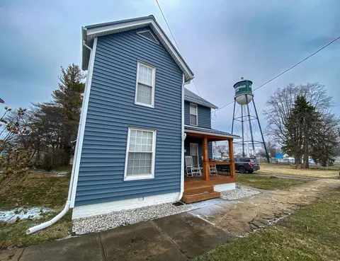 20 E High St, Jeffersonville, OH 43128