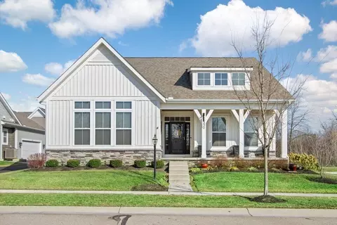 220 Honeywood Dr N, Galena, OH 43021