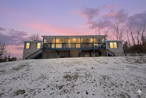 10648 Watson Rd SE, Heath, OH 43056