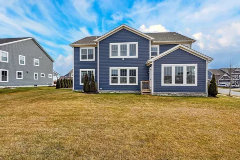 Exterior - 10609 Mangrove Loop, Plain City, OH 43064 photo 12 of 15