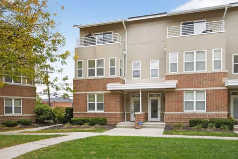 1395 Upper Green Cir, Columbus, OH 43212