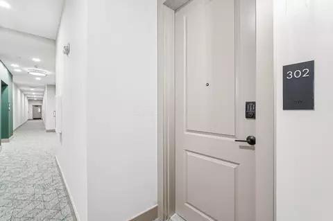 2867 Kobuk Dr #302, Columbus, OH 43228
